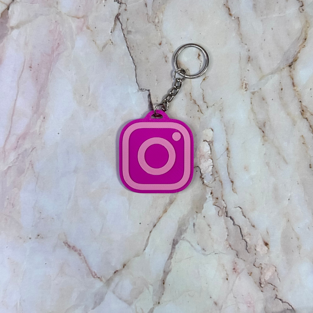 NFC Keychain Instagram, Facebook, TikTok or NFC logo