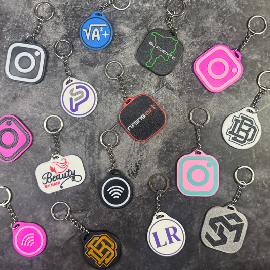 NFC Keychain Personalizado con tu logo.